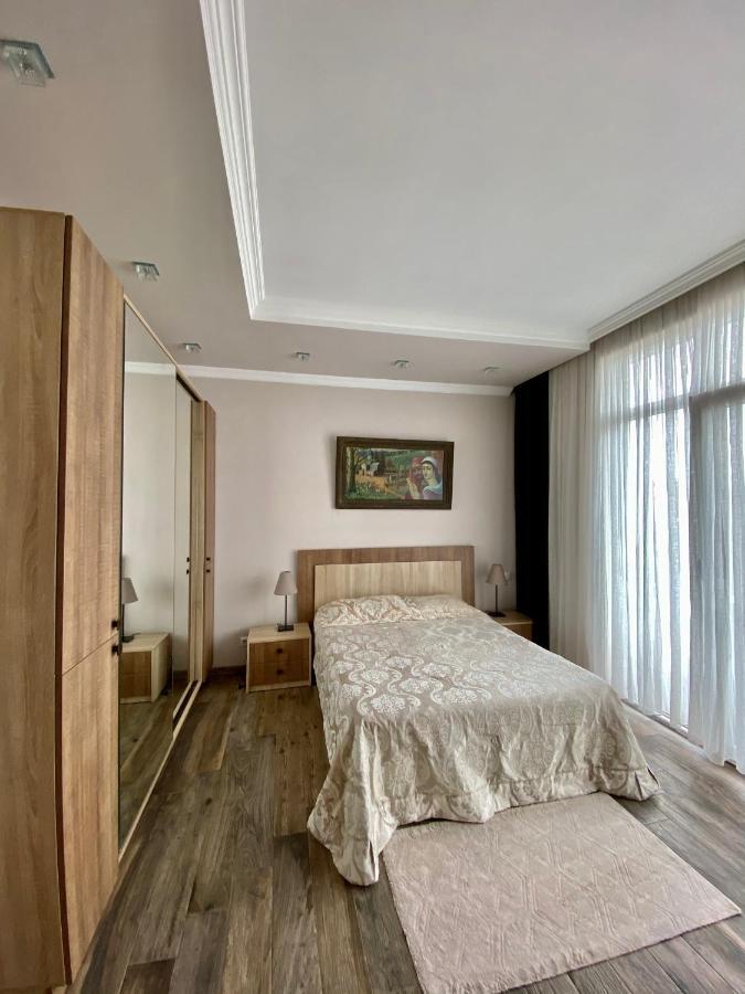 Villa Old Μπατούμι Εξωτερικό φωτογραφία