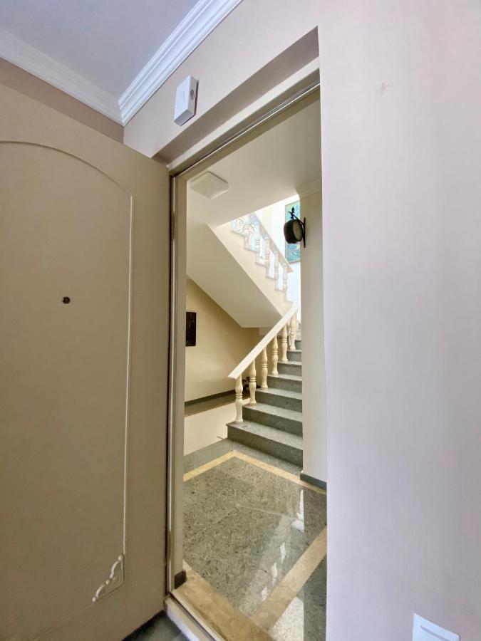 Villa Old Μπατούμι Εξωτερικό φωτογραφία